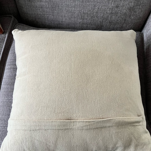 Kilim indoor throw pillows. - Picture 2 of 3